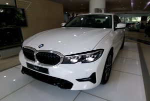 The 3 New BMW 320i