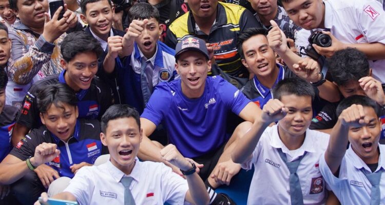 Yamaha Toprak Razgatlıoglu SMK Negeri 39 Jakarta