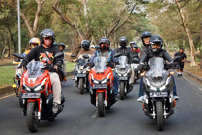 Touring-Honda-ADV150