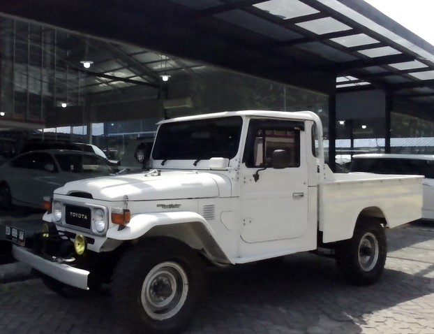 Toyota Land Cruiser FJ45