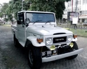 Toyota Land Cruiser FJ45