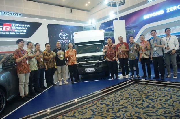 Toyota GIIAS Surabaya Otoplasa GIIAS Surabaya Toyota Elektrifikasi