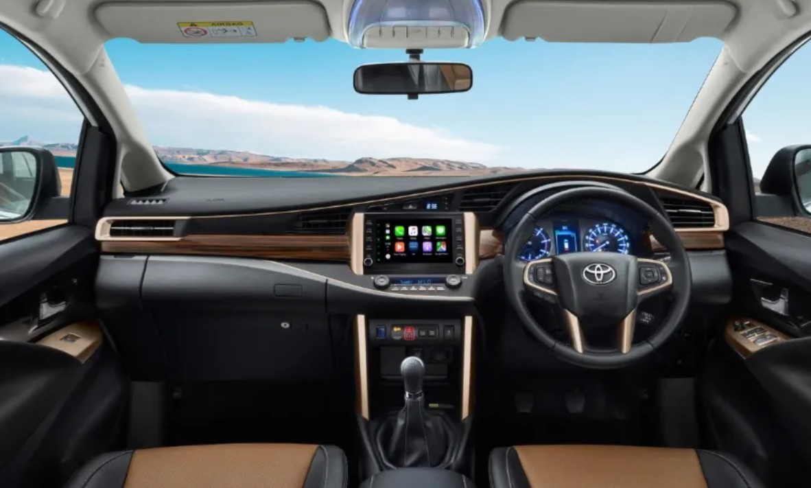 Toyota Innova Crysta Reborn Dasbor India Otoplasa Toyota Innova 'Reborn' Facelift