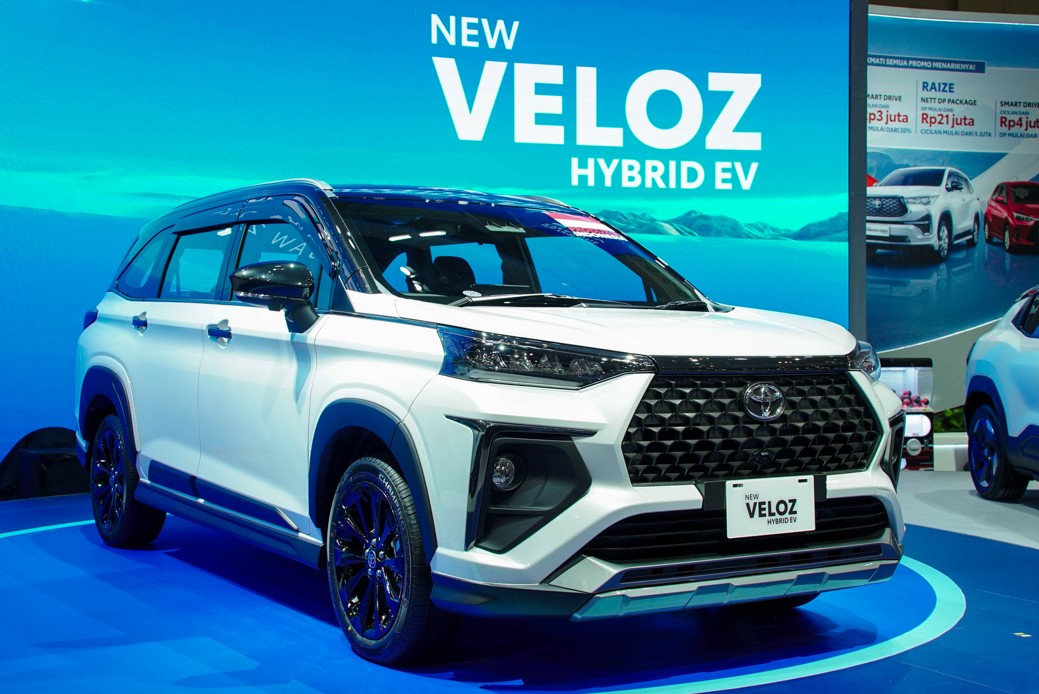 Toyota New Veloz Hybrid Otoplasa Harga Toyota New Veloz Hybrid EV