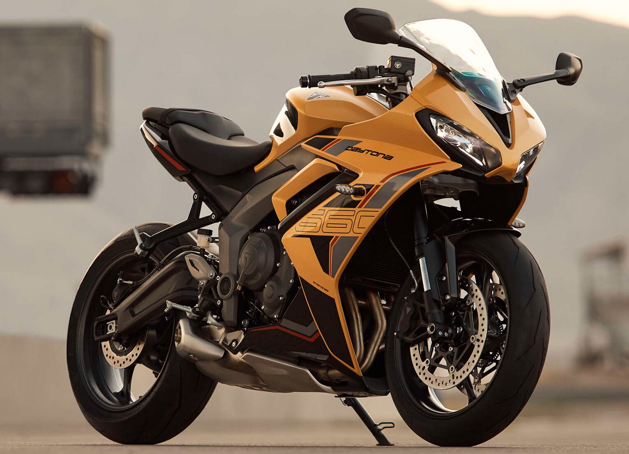 Triumph Daytona 660 Suspensi Showa Adjustable