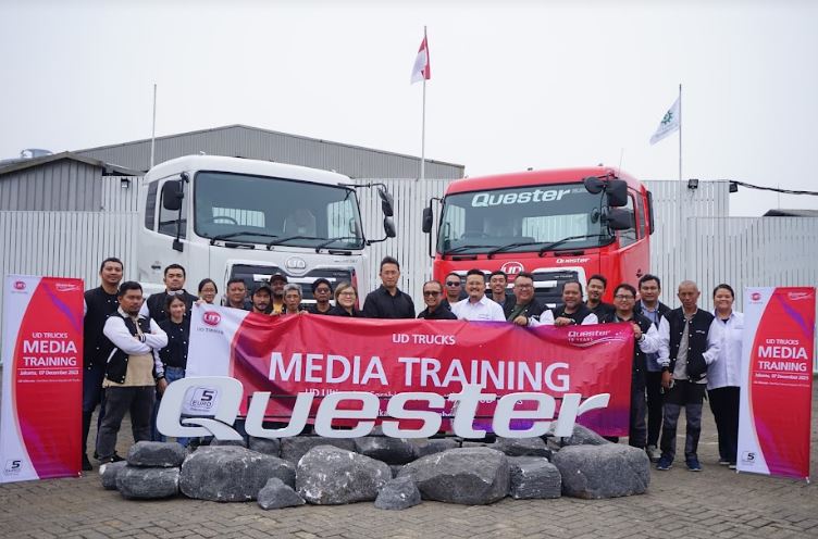 UD Trucks solusi total pelanggan Otoplasa 2 UD Trucks Media Training