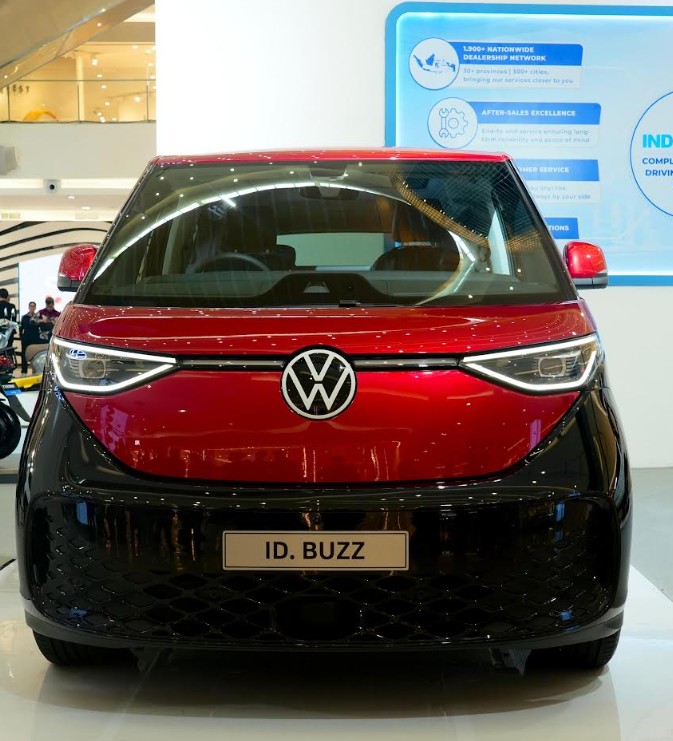 VW ID. Buzz Eclipse Edition