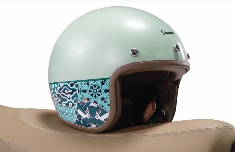 Vespa Batik Iwan Tirta Otoplasa3 Vespa Batik Iwan Tirta