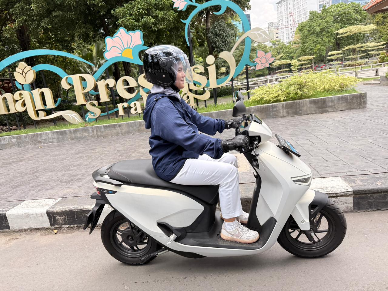 Kartini Perempuan Keselamatan Berkendara