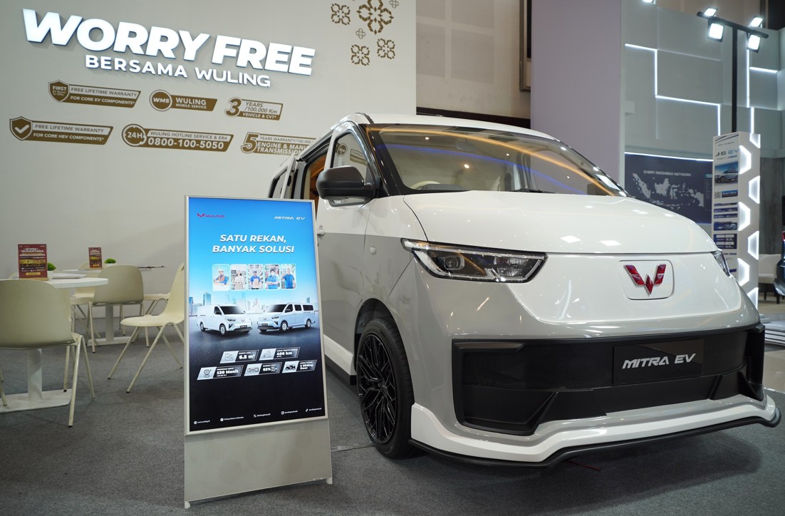 Wuling Kendaraan Listrik GIIAS Surabaya 2025