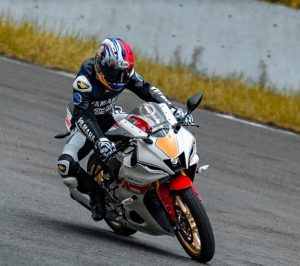 R15 Connected di Sirkuit Sentul