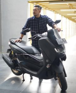 Yamaha NMAX Hitam Favorit