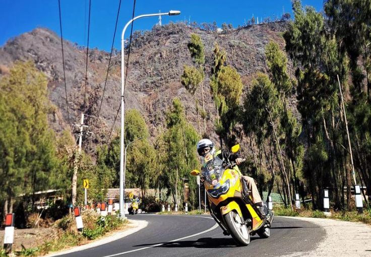 Yamaha NMax Touring Otoplasa Touring Akhir Tahun