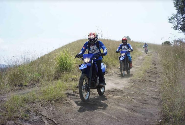 Yamaha WR155R Touring Samota