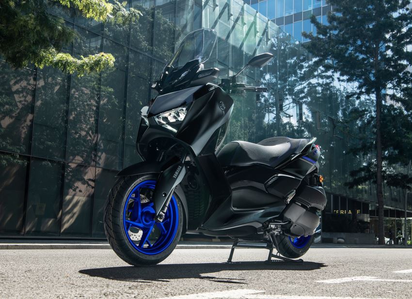 Yamaha XMAX Connected