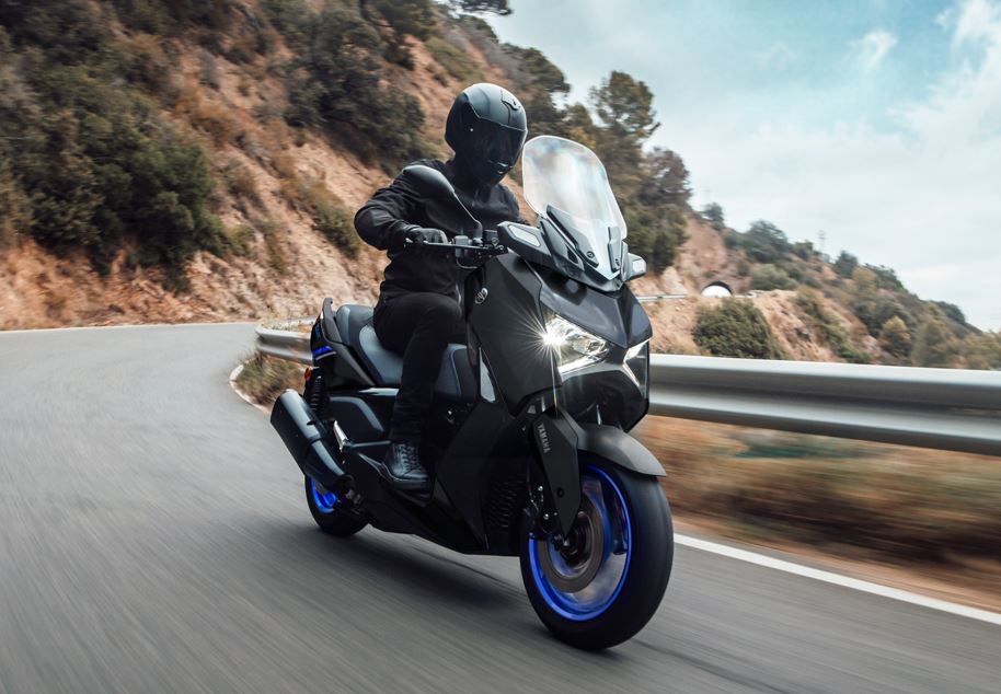 Yamaha XMAX Connected