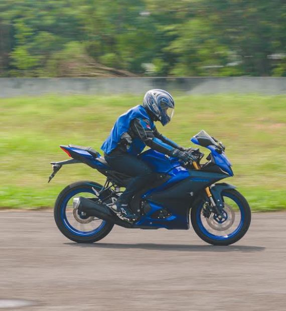 Yamaha bLU cRU Riding Experience