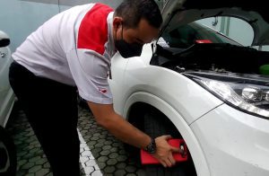 cek ban mobil
