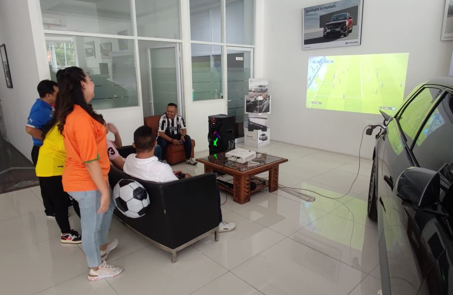 Showroom Event Hyundai Gubeng