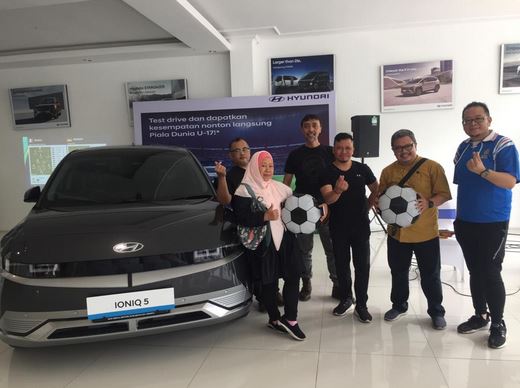 Showroom Event Hyundai Gubeng