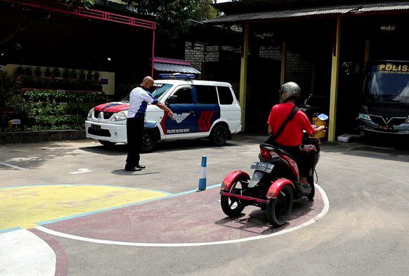 layanan disabilitas polda jatim 7 Layanan SIM & Publik Polda Jatim Ramah Disabilitas