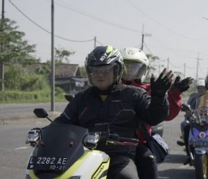 Sarung Tangan Motor